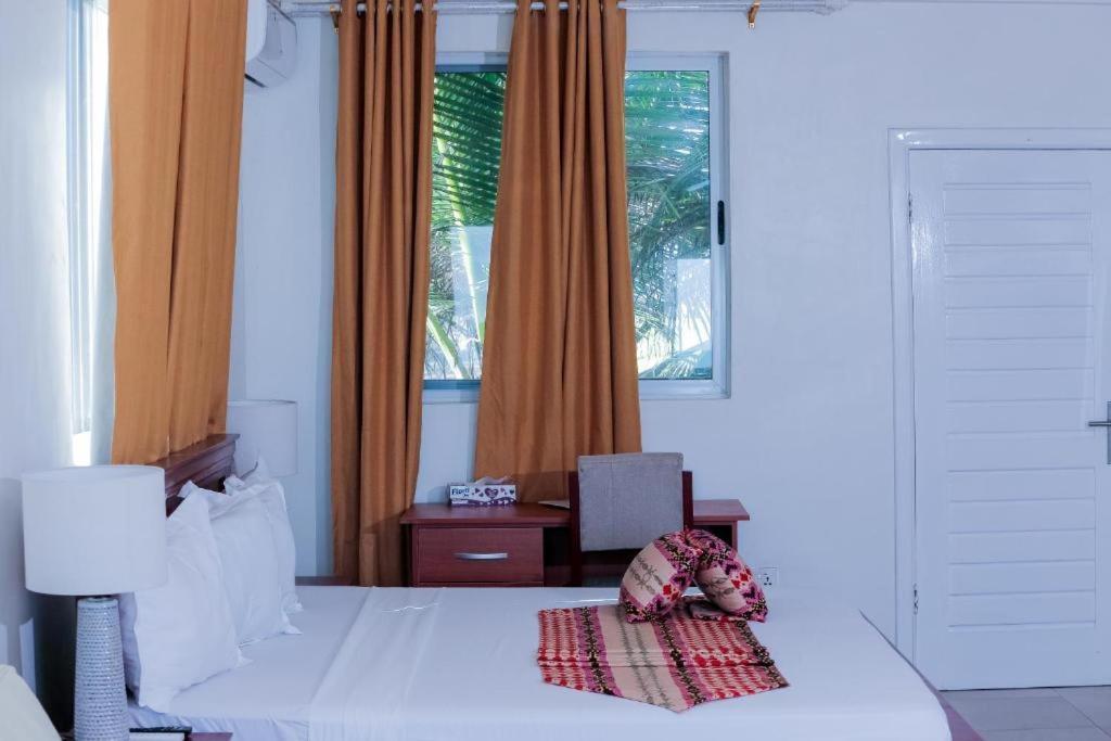 Ocean Green Beach Resort Prampram Exterior foto